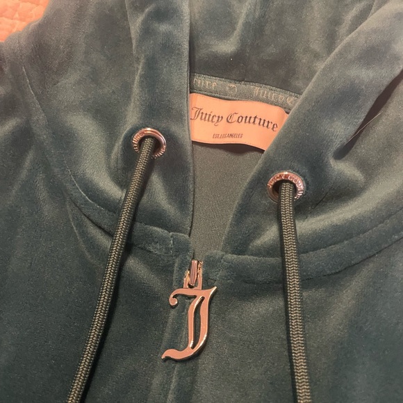 Full juicy track suit for a great price! Super soft and effortlessly cute - Picture 2 of 6